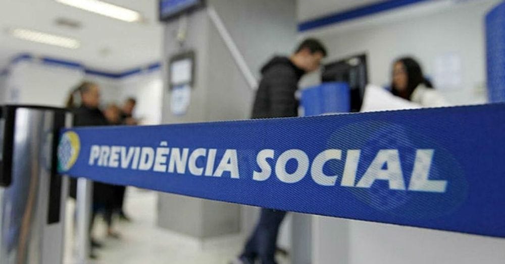 Devolução do dinheiro do INSS por descontos indevidos; como consultar e saber seu direitos
